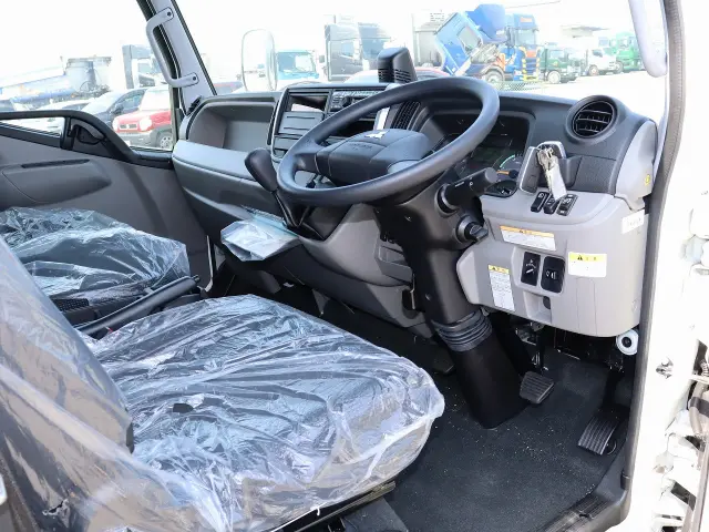 三菱 キャンター 2PG-FEB80の写真15
