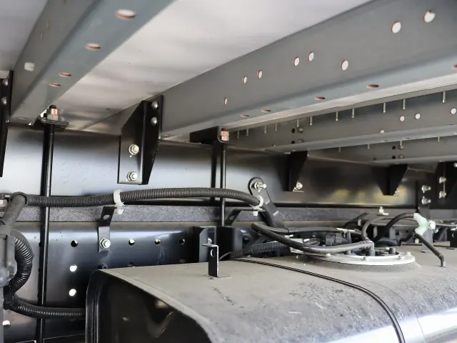 三菱 キャンター 2PG-FEB80の写真32