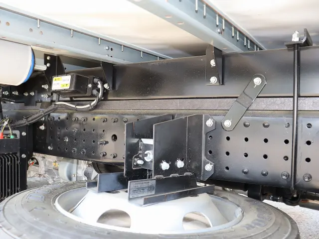 三菱 キャンター 2PG-FEB80の写真34