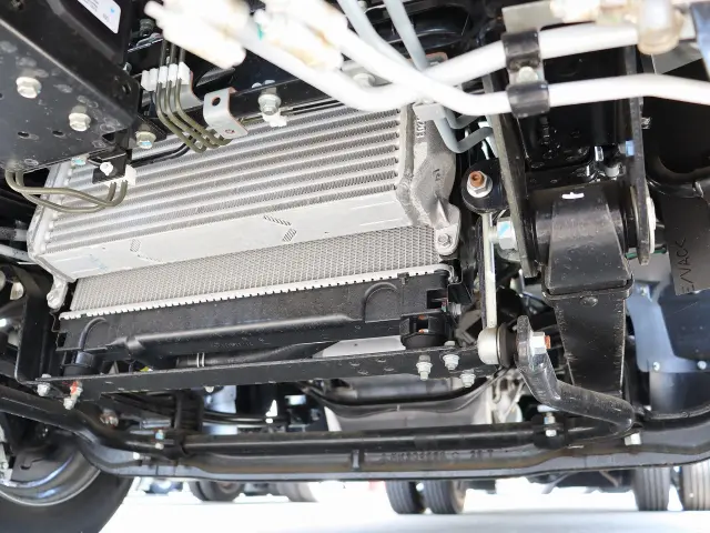 三菱 キャンター 2PG-FEB80の写真36