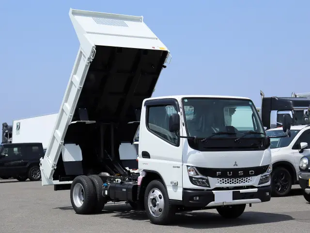 三菱 キャンター 2RG-FBA60の写真2