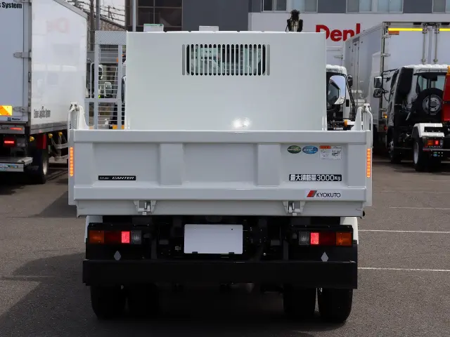 三菱 キャンター 2RG-FBA60の写真13