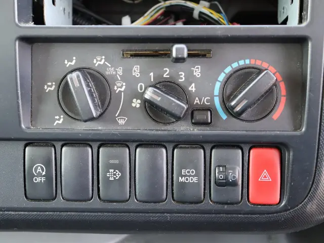 日野 デュトロ TKG-XZU710Mの写真27