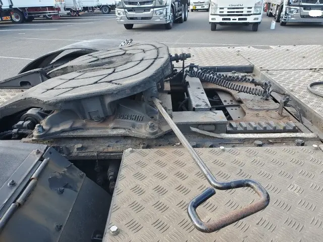 いすゞ ギガ LKG-EXD52ADの写真10