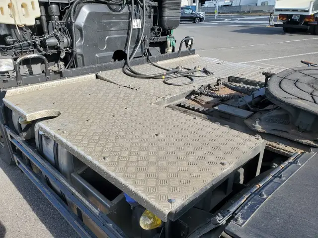 いすゞ ギガ LKG-EXD52ADの写真19