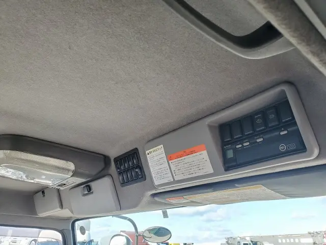 いすゞ ギガ LKG-EXD52ADの写真23