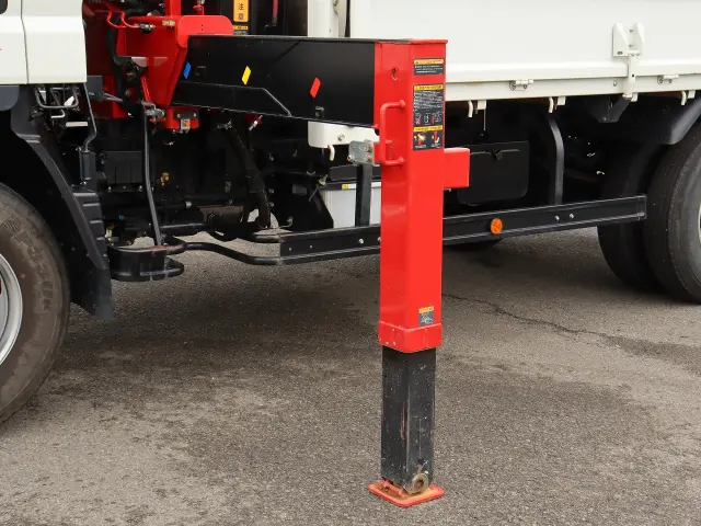 三菱 キャンター 2PG-FEB80(2WD)の写真13