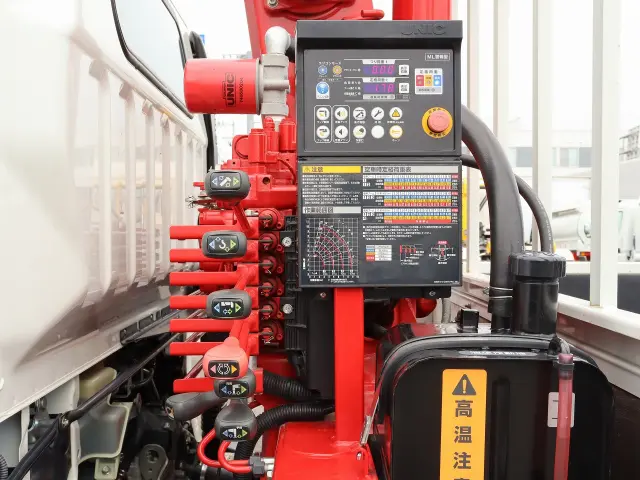 三菱 キャンター 2PG-FEB80(2WD)の写真14