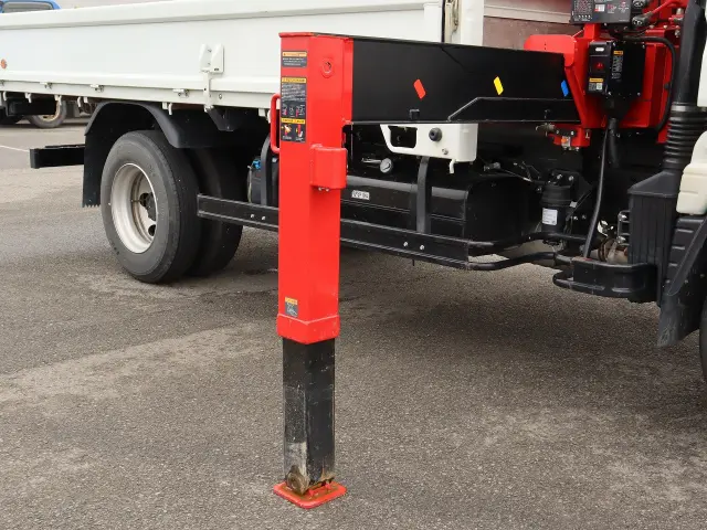 三菱 キャンター 2PG-FEB80(2WD)の写真15