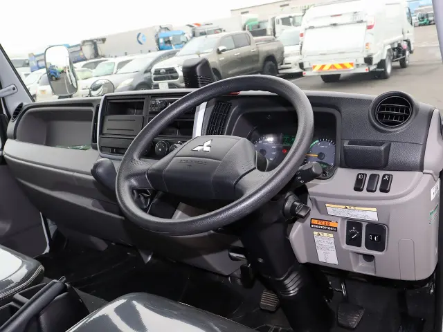 三菱 キャンター 2PG-FEB80(2WD)の写真35