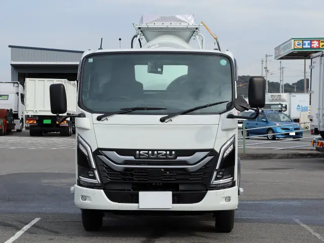 いすゞ エルフ 2RG-NKR88M(2WD)の写真2