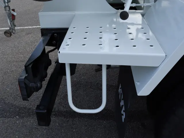 いすゞ エルフ 2RG-NKR88M(2WD)の写真17