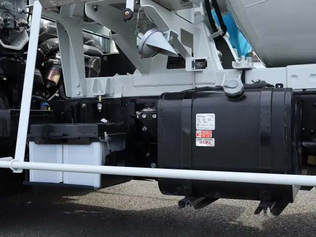 いすゞ エルフ 2RG-NKR88M(2WD)の写真22