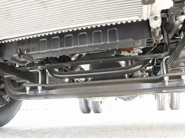 いすゞ エルフ 2RG-NKR88M(2WD)の写真25