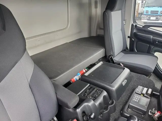 日野 プロフィア QPG-FW1EXEG(8x4)の写真29