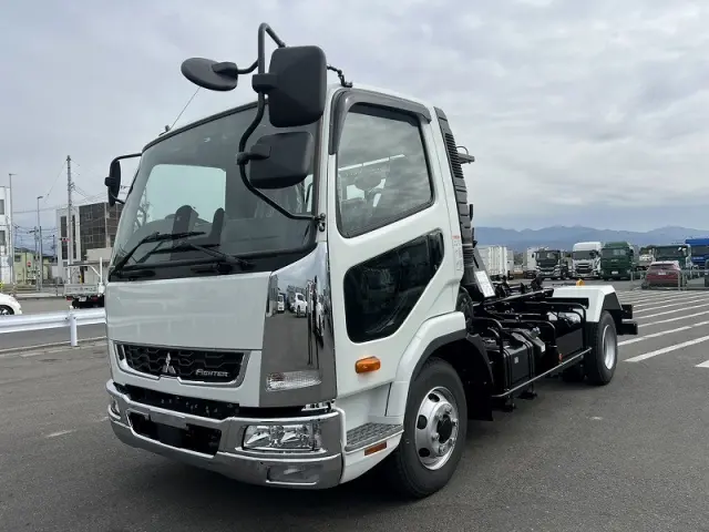 三菱 ファイター 2KG-FK72F(2WD)の写真1