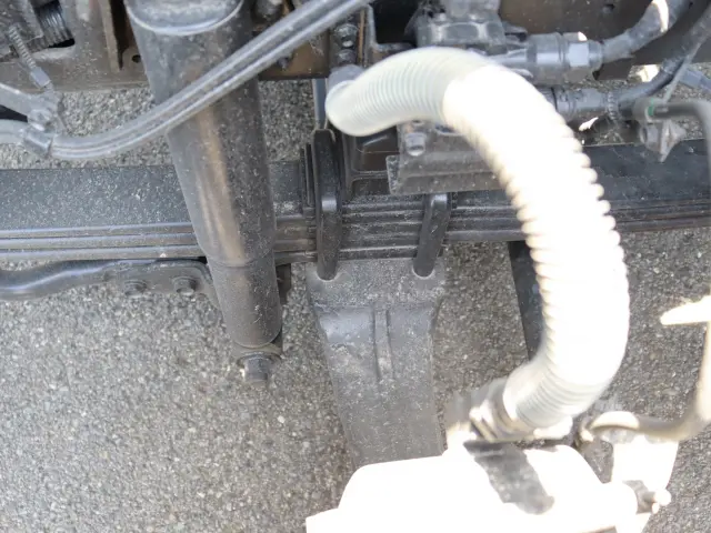 いすゞ ギガ QPG-CYL77B(6x2)の写真17