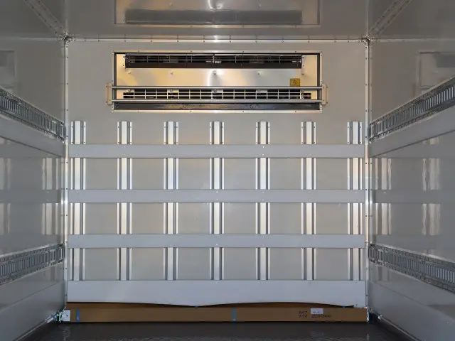 日野 レンジャー 2KG-FD2ABG(2WD)の写真9