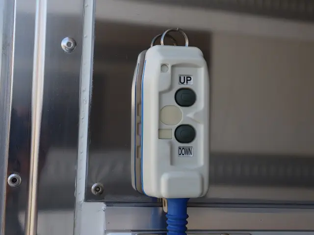 日野 レンジャー 2KG-FD2ABG(2WD)の写真12