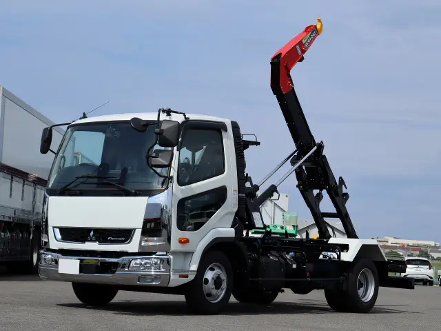 三菱 ファイター 2KG-FK72F(2WD)の写真1