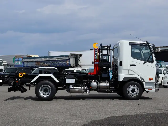 三菱 ファイター 2KG-FK72F(2WD)の写真5