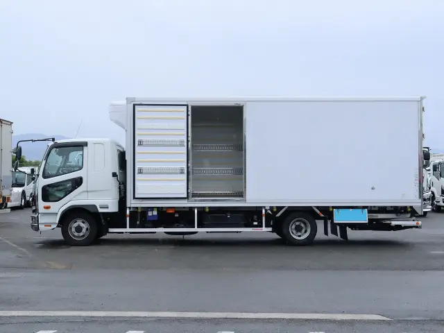 三菱 ファイター 2KG-FK65F(2WD)の写真5