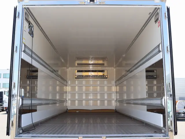 日野 レンジャー 2KG-FD2ABG(2WD)の写真7