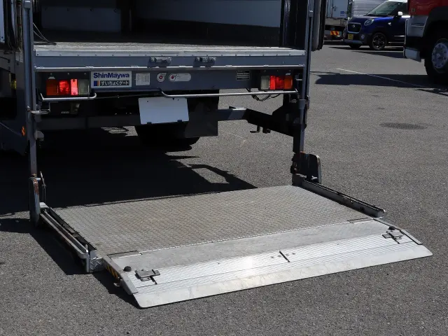 いすゞ エルフ TKG-NMR85AN(2WD)の写真16