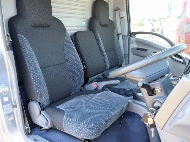 いすゞ エルフ TKG-NMR85AN(2WD)の写真25