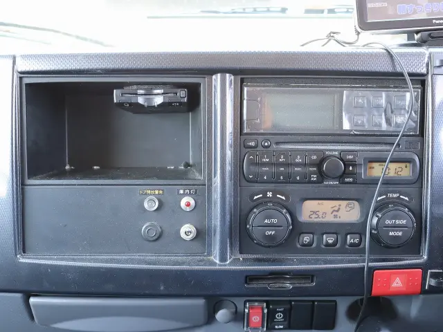 いすゞ エルフ TKG-NMR85AN(2WD)の写真27