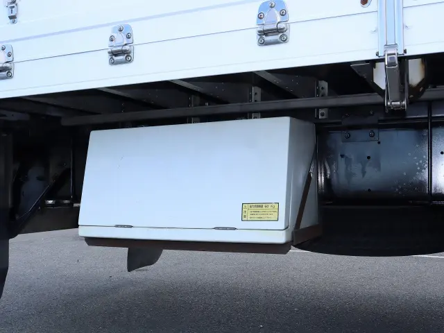 いすゞ ギガ QKG-CYL77A(6x2)の写真25