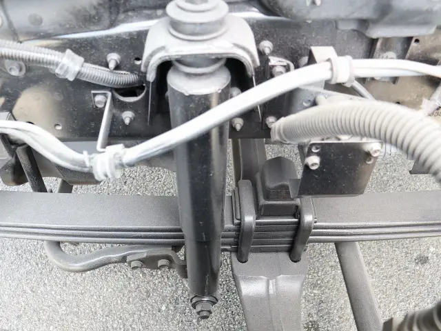 いすゞ ギガ QKG-CYL77A(6x2)の写真34