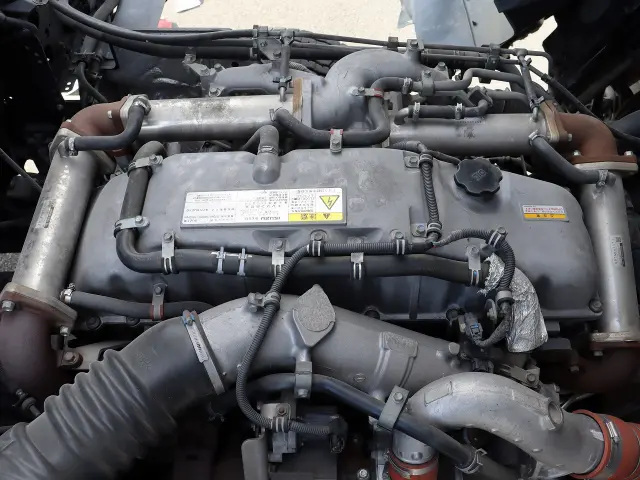 いすゞ ギガ QKG-CYL77A(6x2)の写真35