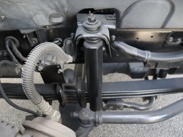 いすゞ ギガ QKG-CYL77A(6x2)の写真36