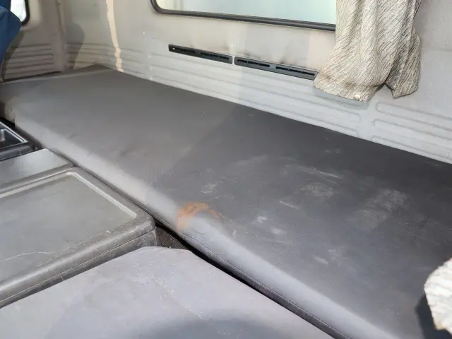 いすゞ ギガ QKG-CYL77A(6x2)の写真42