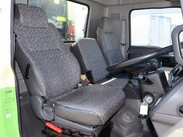 いすゞ フォワード PB-FRR35D3S(2WD)の写真26