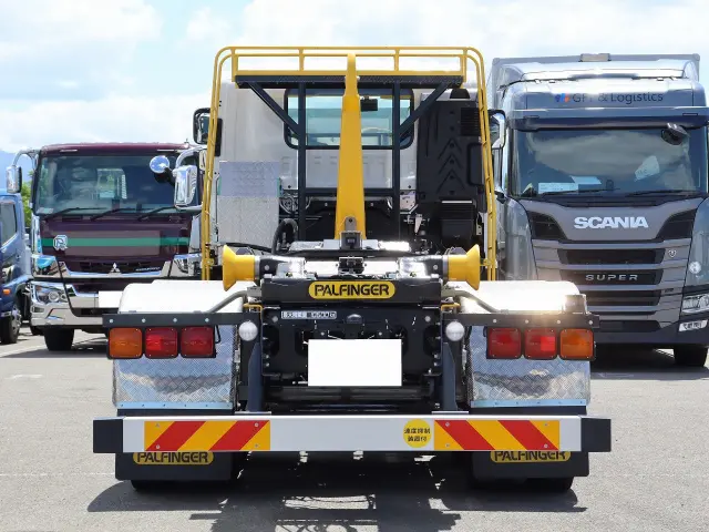 いすゞ ギガ 2PG-CYZ77DM(6x4)の写真41
