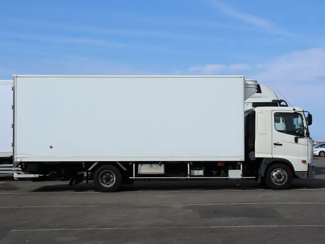 日野 レンジャー 2KG-FD2ABG(2WD)の写真9