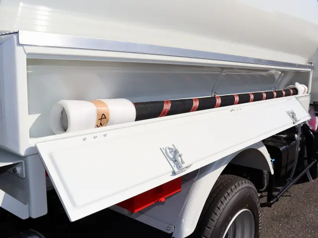 三菱 キャンター 2PG-FEA80(2WD)の写真10