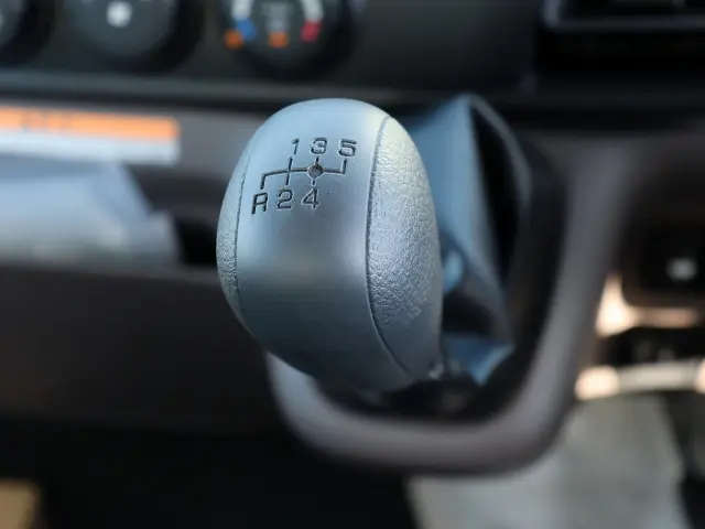 三菱 キャンター 2PG-FEA80(2WD)の写真28