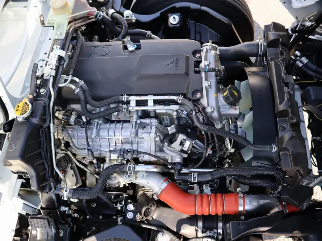 三菱 キャンター 2PG-FEA80(2WD)の写真30