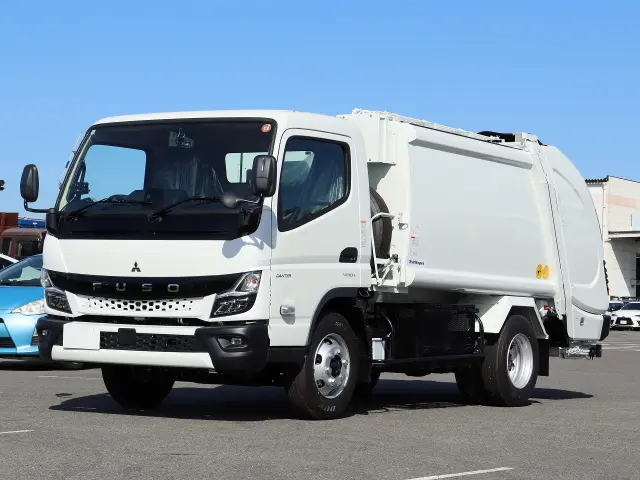 三菱 キャンター 2PG-FEB90(2WD)の写真1