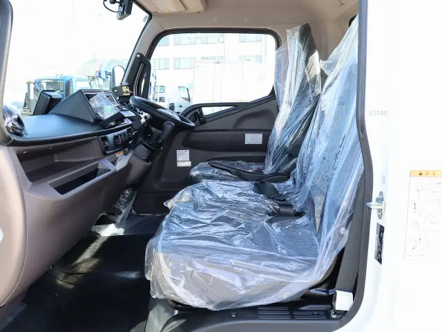 三菱 キャンター 2PG-FEB90(2WD)の写真30