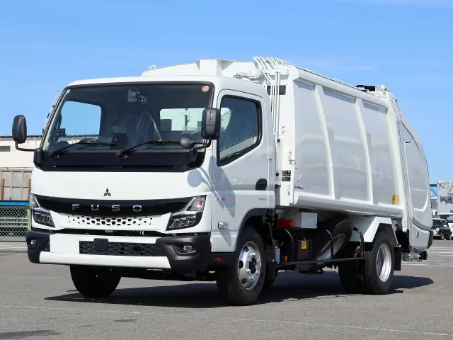 三菱 キャンター 2PG-FEB90(2WD)の写真1