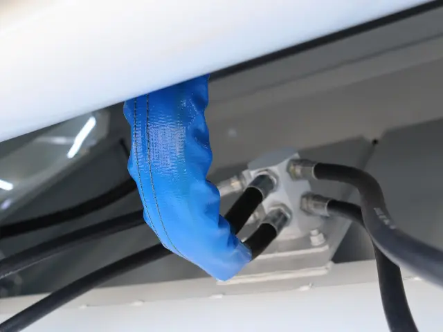 三菱 キャンター 2PG-FEB90(2WD)の写真14