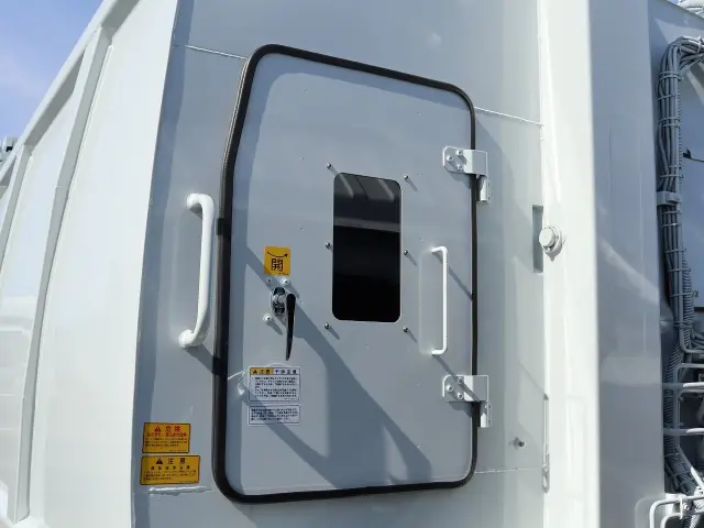 三菱 キャンター 2PG-FEB90(2WD)の写真18