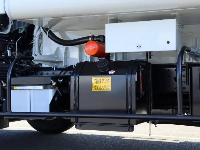 三菱 キャンター 2PG-FEB90(2WD)の写真21