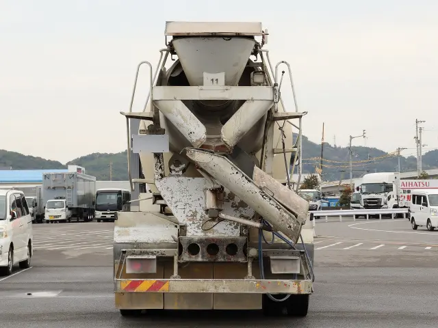 UD クオン QKG-CW5XL(6x4)の写真10