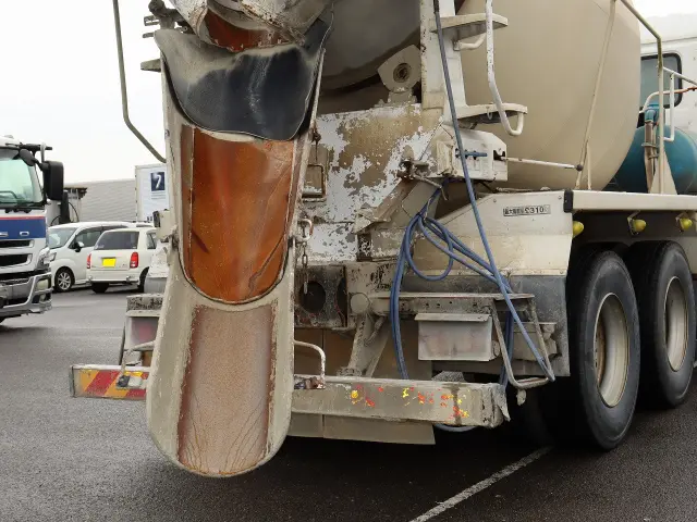 UD クオン QKG-CW5XL(6x4)の写真21