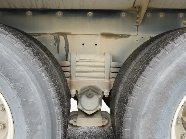 UD クオン QKG-CW5XL(6x4)の写真26